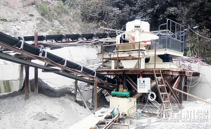 碎沙機(jī)工作現(xiàn)場 碎沙機(jī)工作現(xiàn)場