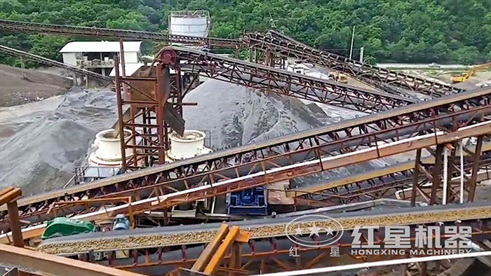 第六代環(huán)保機(jī)制砂生產(chǎn)現(xiàn)場(chǎng) 第六代環(huán)保機(jī)制砂生產(chǎn)現(xiàn)場(chǎng)