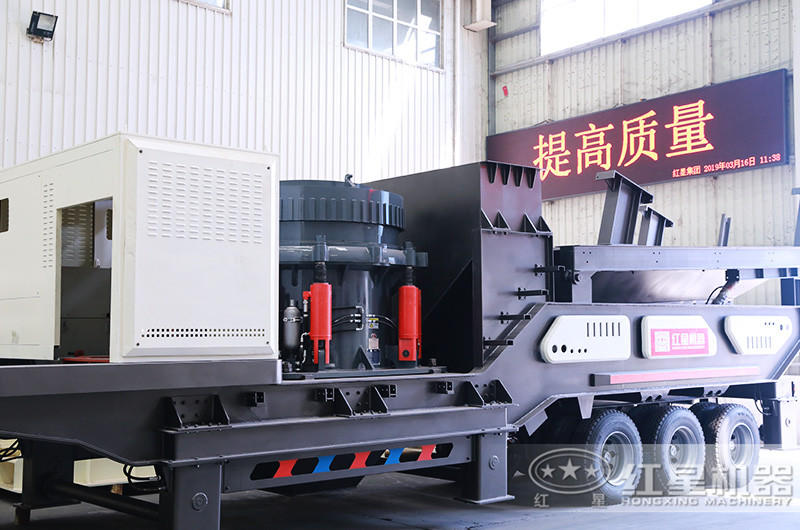 柴油機移動破碎機設(shè)備實拍 柴油機移動破碎機設(shè)備實拍