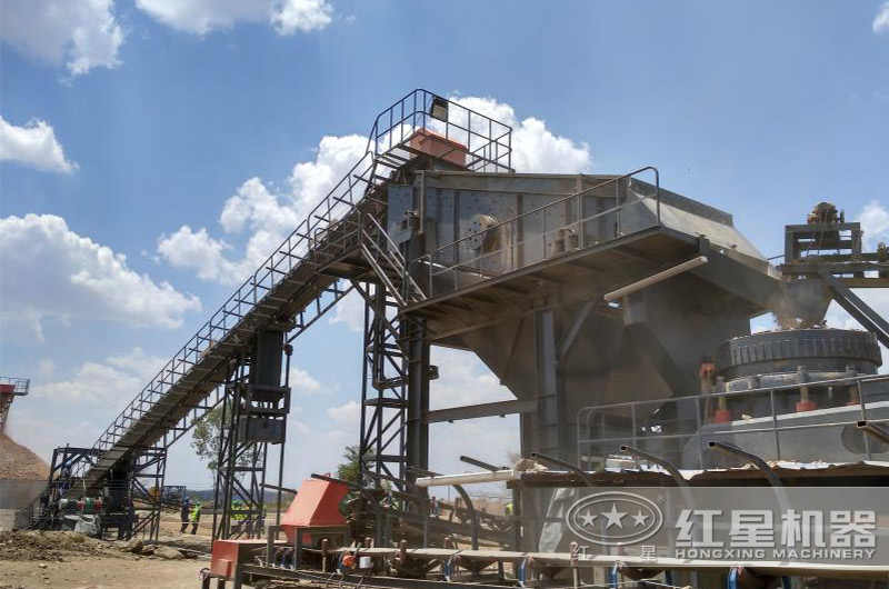 山皮石破碎、制沙生產(chǎn)作業(yè)現(xiàn)場