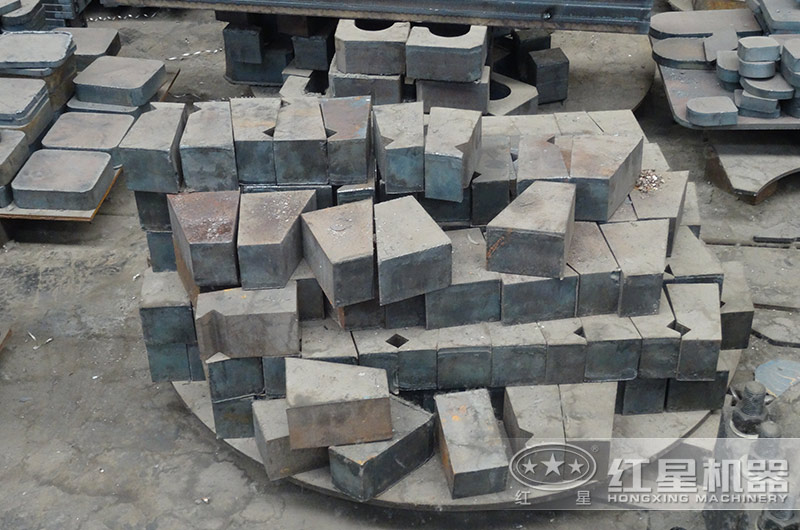 時(shí)產(chǎn)100噸機(jī)制砂整形機(jī)，推薦用HVI制砂機(jī)-好維護(hù)、成品率高