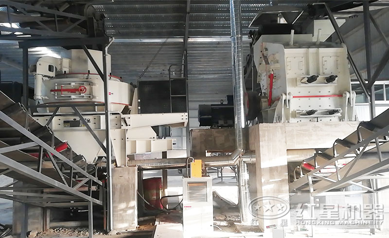 客戶來(lái)廠咨詢：想購(gòu)買(mǎi)日產(chǎn)1000噸的制砂機(jī)，有推薦的型號(hào)嗎？