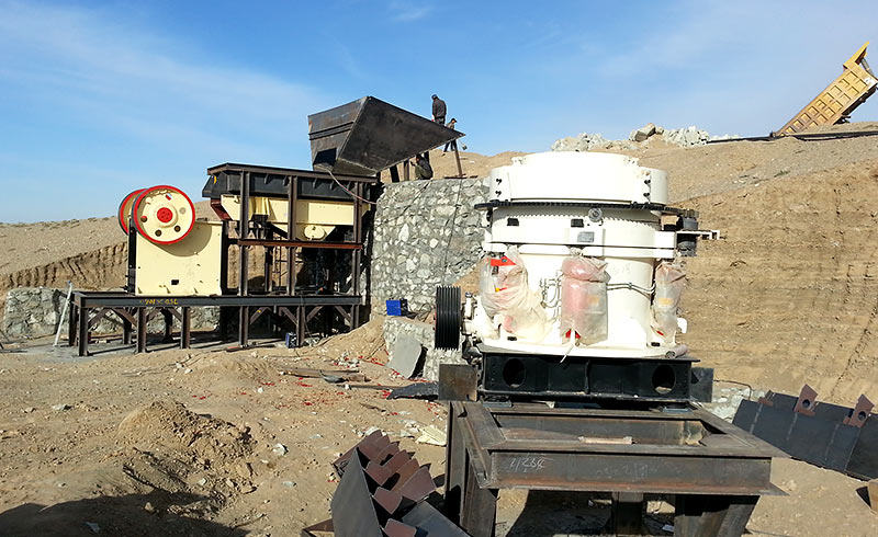 鵝卵石生產(chǎn)現(xiàn)場(chǎng) 鵝卵石生產(chǎn)現(xiàn)場(chǎng)