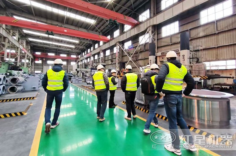 客戶(hù)來(lái)廠考察設(shè)備