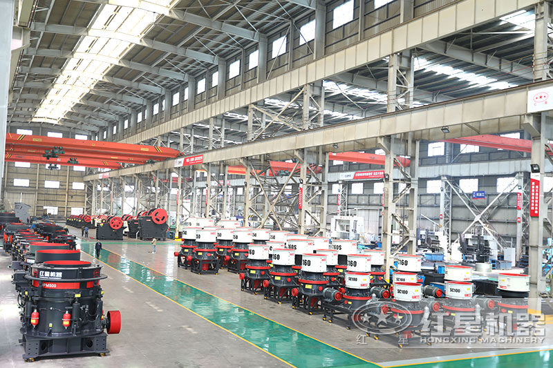 設備實拍不同規(guī)格的圓錐破碎機 設備實拍不同規(guī)格的圓錐破碎機