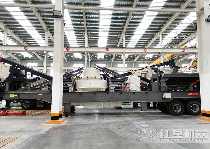 移動(dòng)小型制砂機(jī)要多少錢(qián)，一小時(shí)產(chǎn)量多少噸（附視頻）